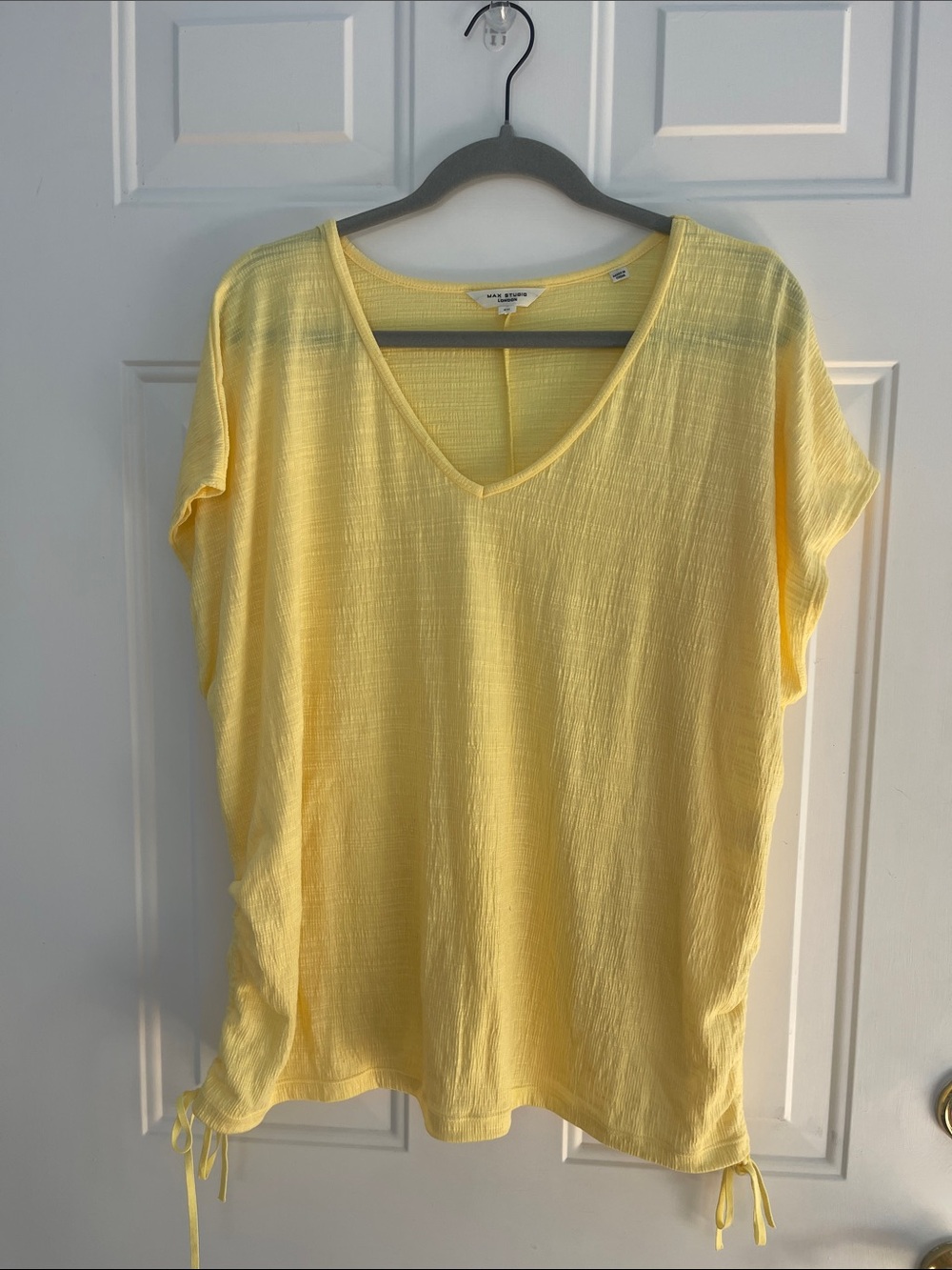 Max Studio Yellow V-Neck Short Sleeve Tie-Hem Tank